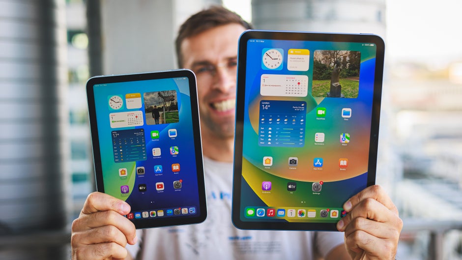 IPad mini (A17 Pro) vs iPad 10th gen review