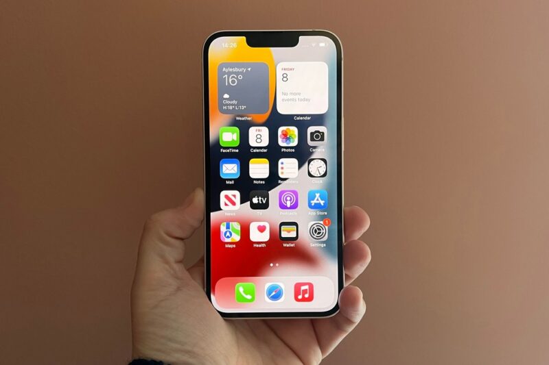 Apple iPhone 13: a closer look